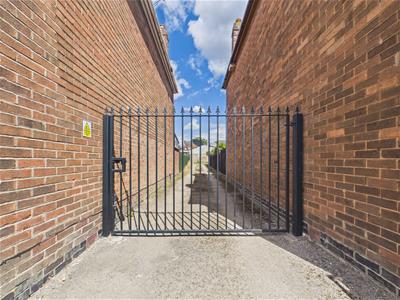 Picture 19